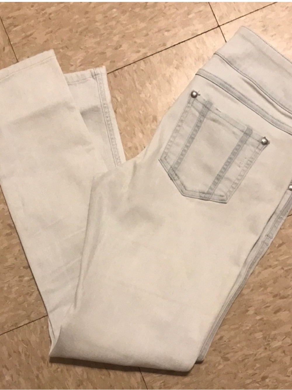 Alice + Olivia Stacey Bendet Lightest Blue Distressed Jeans - Picture 3 of 3